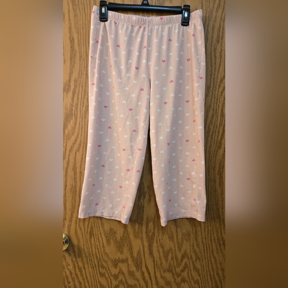Secret Treasures Light Pink Capri Pajama Pants With Heart Designs